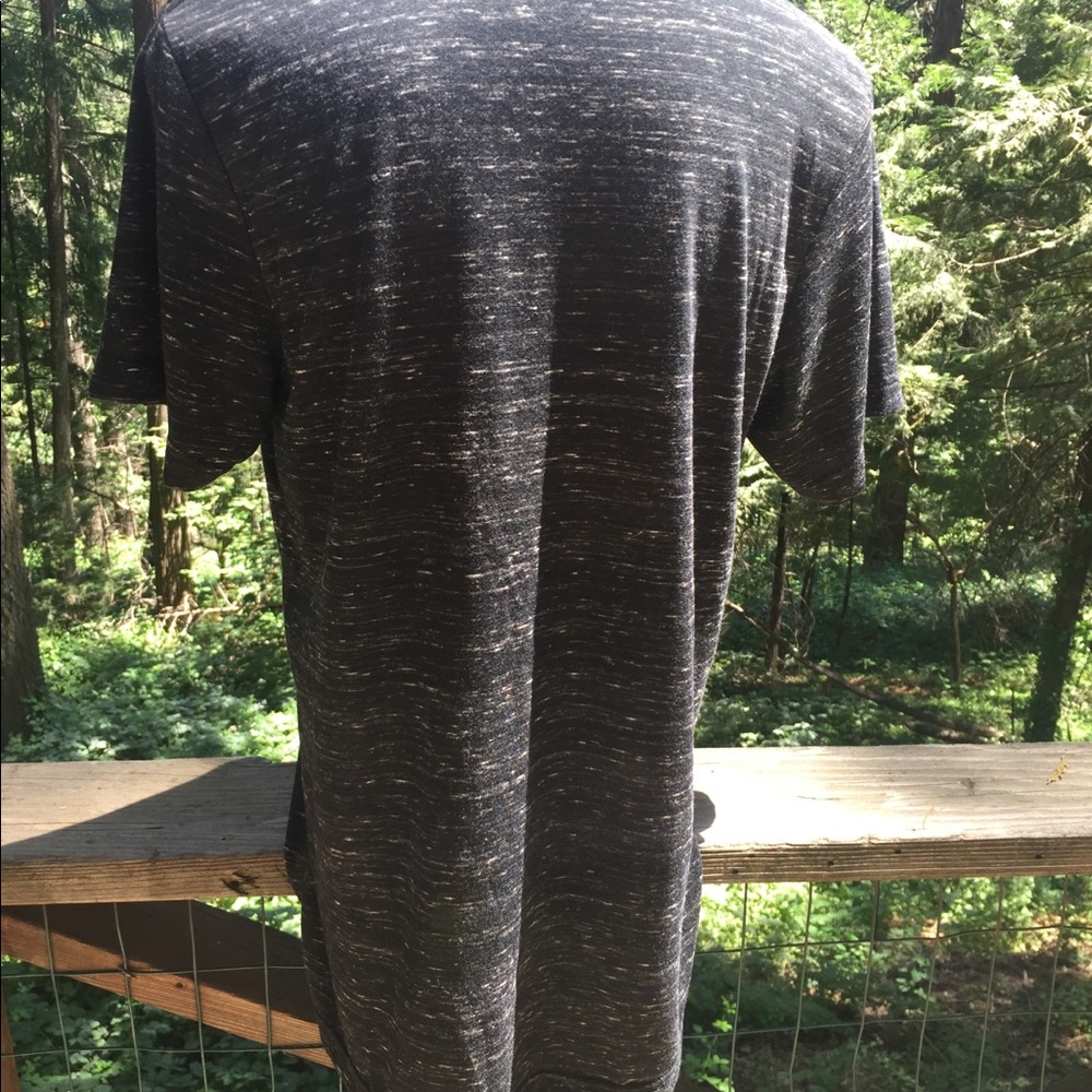 We Rise by Lifting Others short sleeve T shirt vintage look - Picture 6 of 6